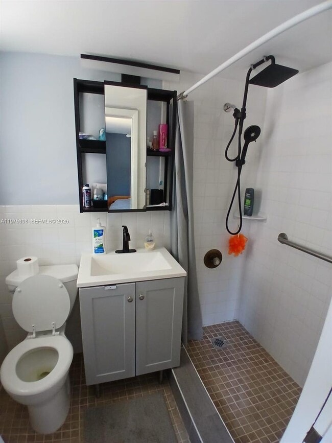 Photo - 901 N Birch Rd Unit 9B