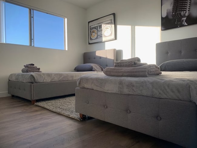 Photo - 1270 Tiegen Dr Unit 1