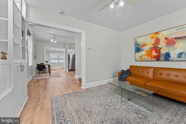 Photo - 2339 3rd St NE