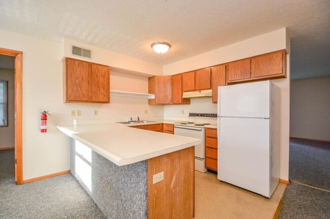 Photo - 523 Henderson Crossing