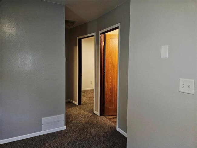 Photo - 154 3rd Ave