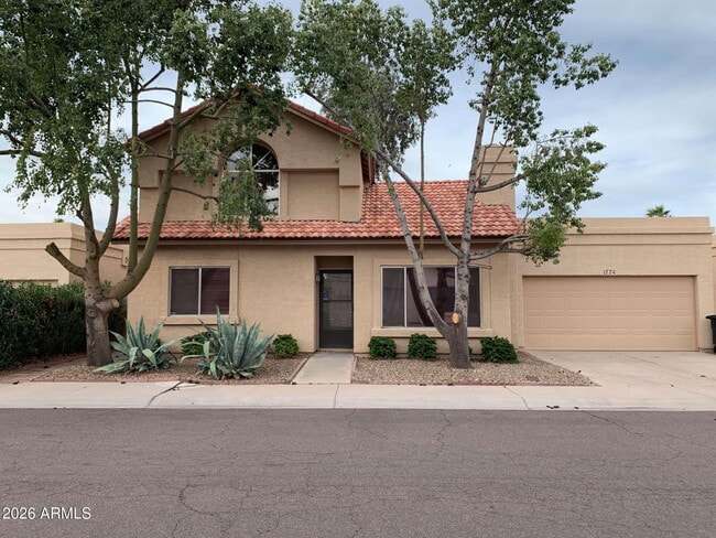 Building Photo - 1774 E Tara Dr