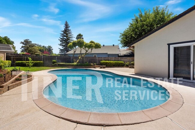 Building Photo - 9234 Starina Way Rental