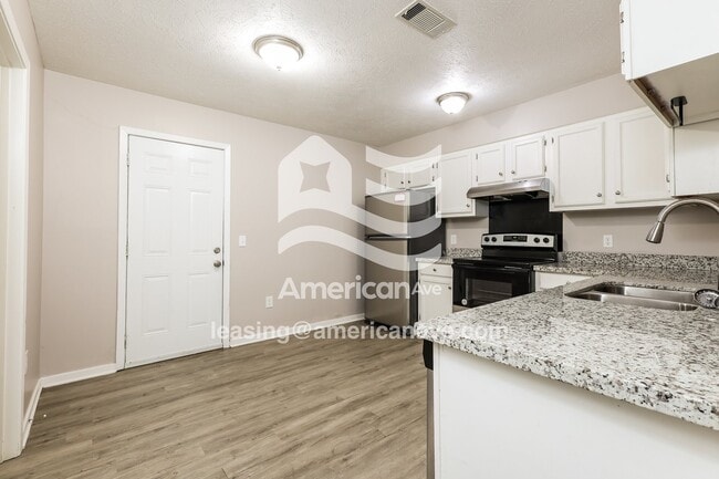 Photo - 1472 Bass Ave