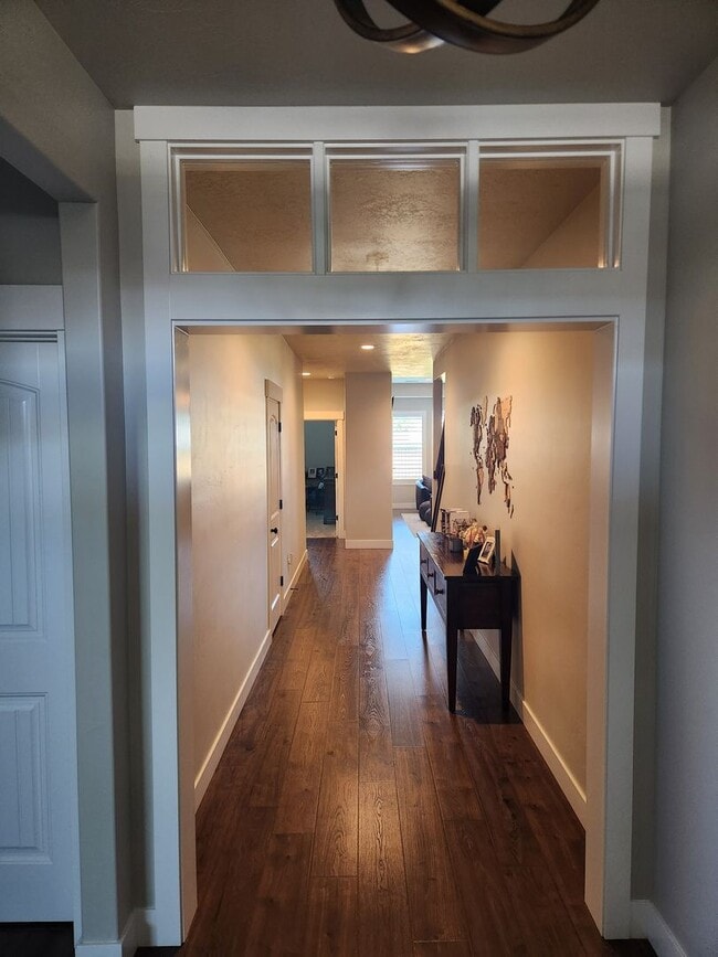 Building Photo - Move-In Ready 3BR/2BA West Haven Home