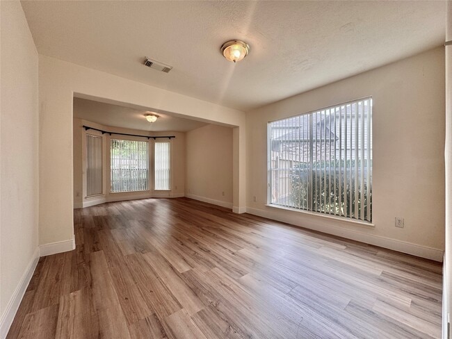 Photo - 8530 Regalbrook Dr