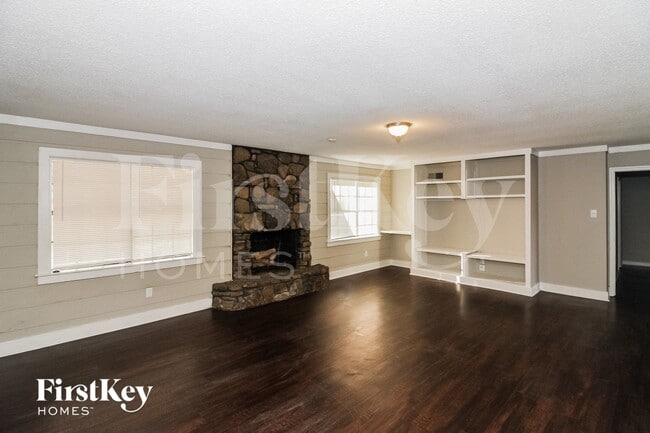 Photo - 3075 Barrycrest Dr