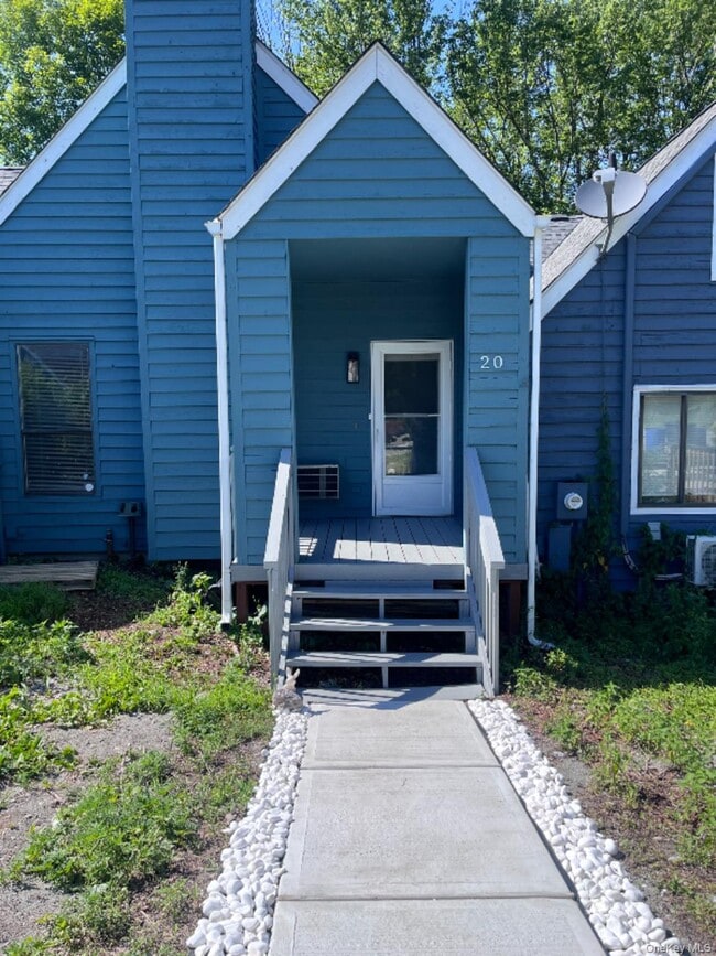 Building Photo - 20 Fox Ridge