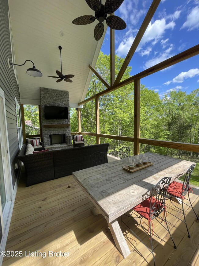 Photo - 84 Lakeside Dr