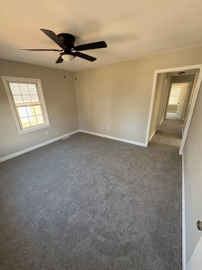 Photo - 15 Underwood Ave