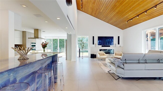 Photo - 10420 SW 64th St Casa