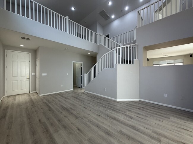 Photo - 148 Macoby Run St