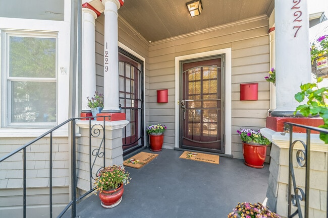 Photo - 1227 Sherman St