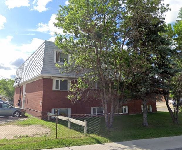 Photo - 155-155 Mighton Ave Unit 6