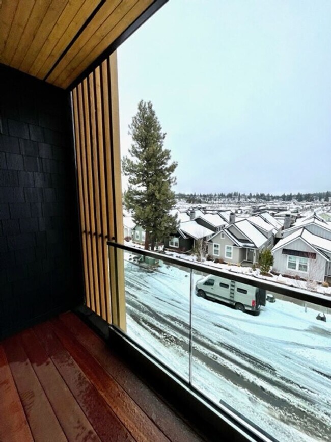 Modern Luxury Condo in the heart of NWX! House Rental in Bend, OR