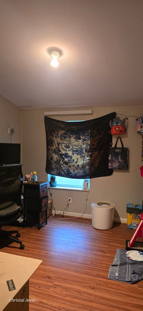 Photo - Looking for a room mate PRIVATE 2 Bedroom 1 Bath