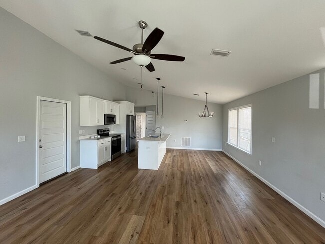 Photo - BRAND NEW! Very nice 3/2 with open floor plan! Close to TAFB