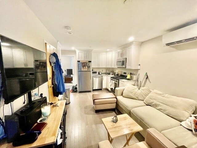 Building Photo - 3 Stillman Pl Unit 3