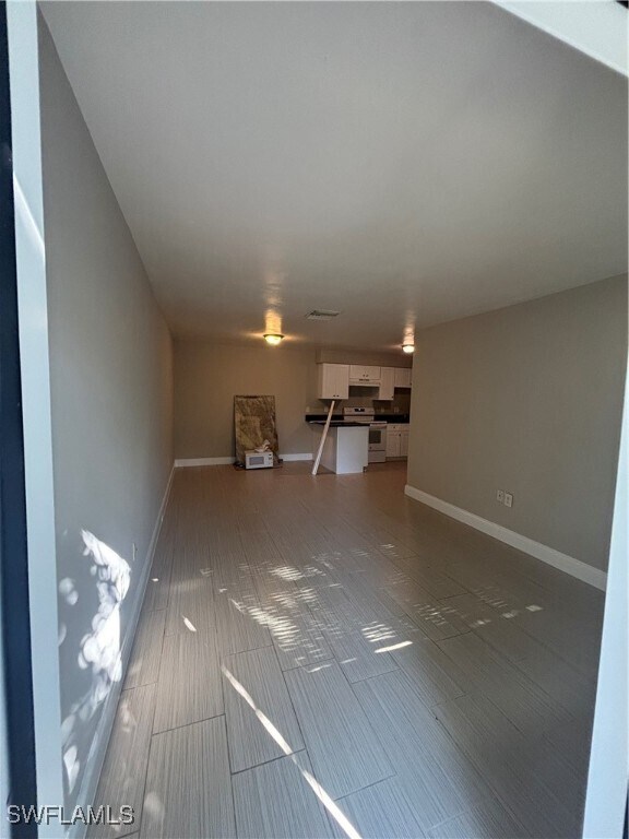 Photo - 12369-12377 First St Unidad A