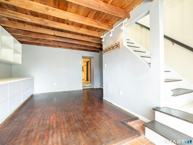 Photo - 128 Perry Ave