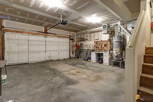 3004 Brittany Pl