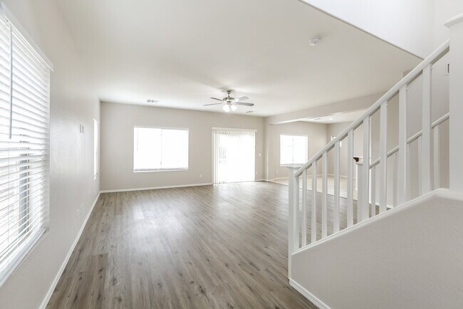 Photo - 10029 W Bloch Rd