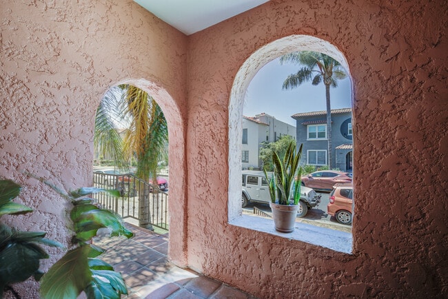 Building Photo - 412 N Curson Ave Unit 412.12 Rental