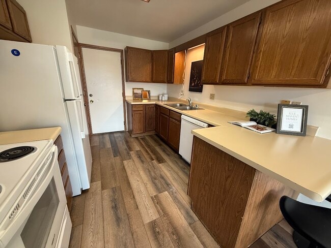 Photo - 903 Clarmar Dr