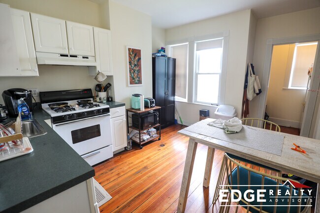 Photo - 14 Bennett St Unit 1