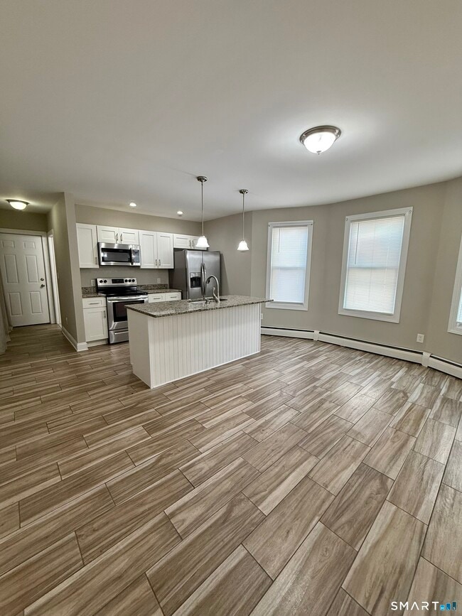 Photo - 145 Smith St Unidad 1