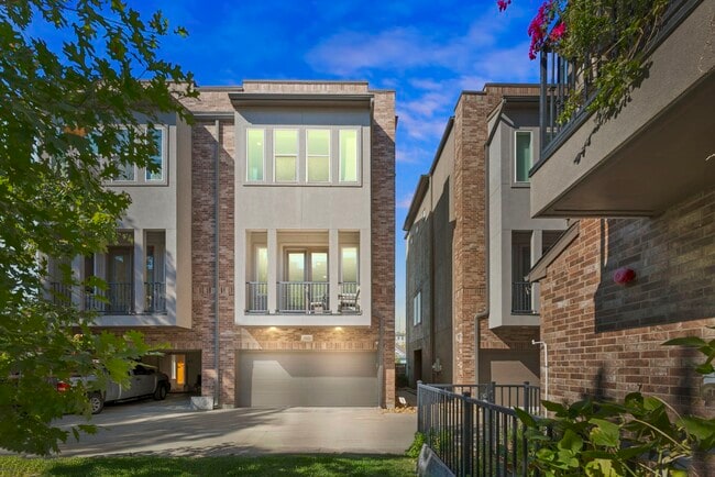 Photo - 1925 Shearn St