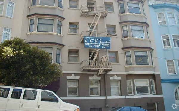 1025 Sutter