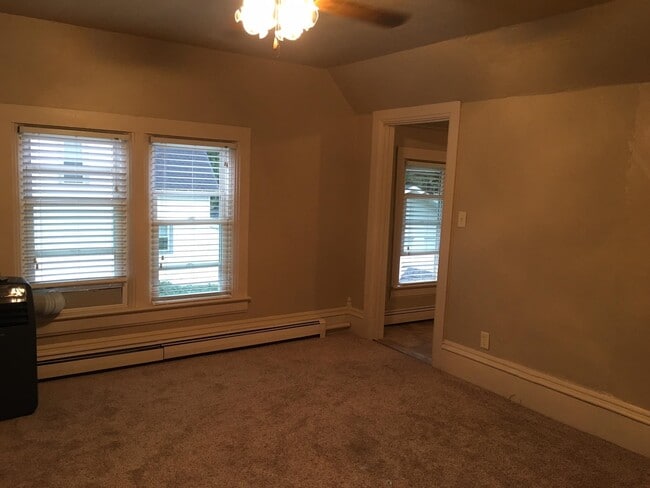 Photo - 309 N Main St