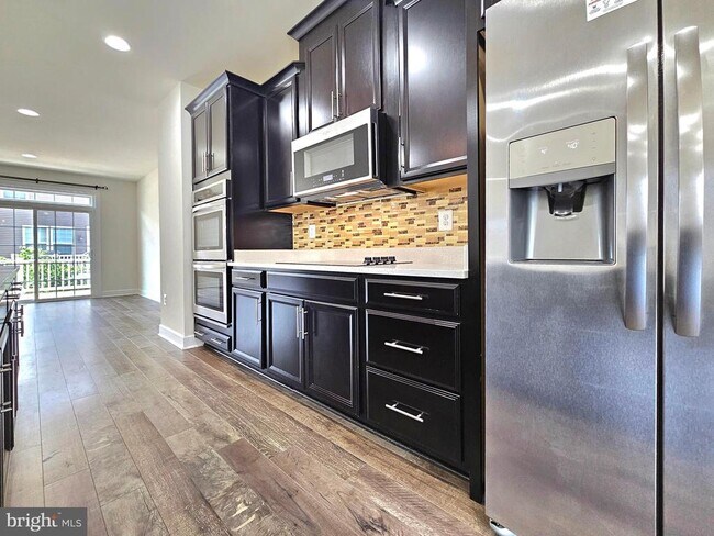 Photo - 8820 Englewood Farms Dr
