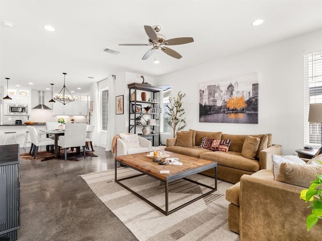 Building Photo - 3711 Garden Villa Ln Unit A