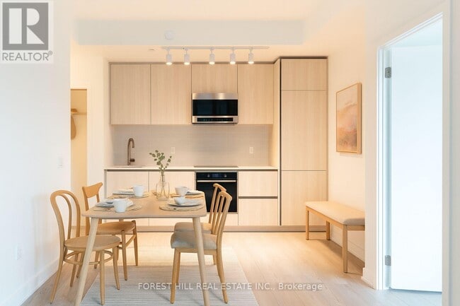 Photo - 110 Broadway Ave