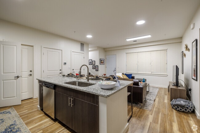 4BR, 4BA