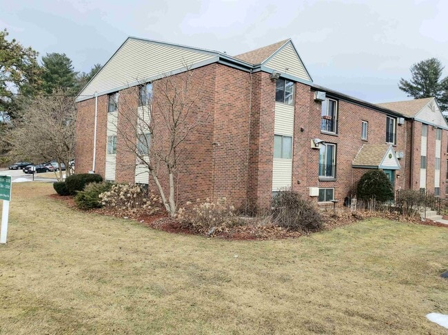 Photo - 130 English Village Rd Unit 302
