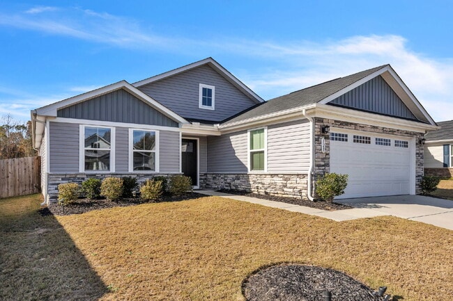 Photo - Beautiful 3BR / 2BA Craftsman-Style Home in Durbin Oaks in Fountain Inn $1995/mo***