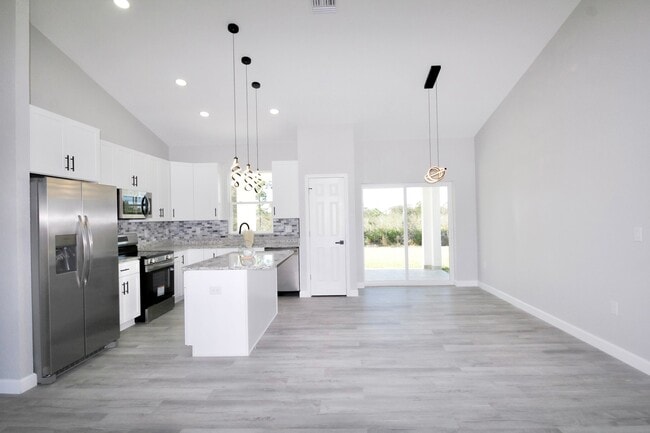 Photo - 4625 Cortez Blvd