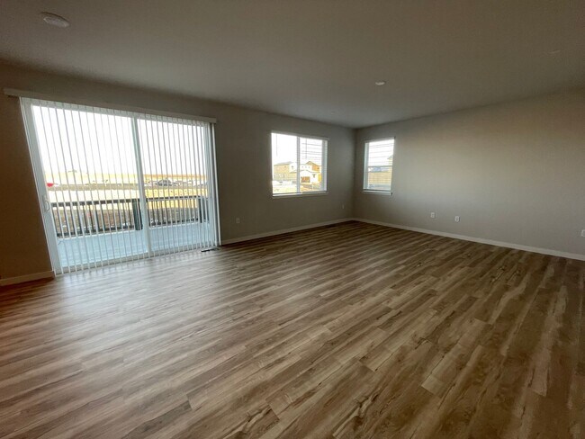 Photo - 1361 Brookfield Pl