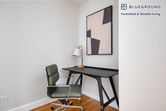 Photo - 235 W 48th St Unidad SI FL38-ID1401