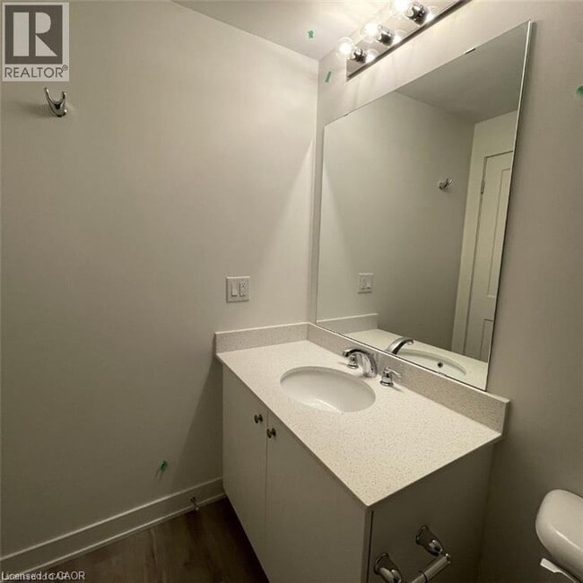 Photo - 110 Fergus Ave Unit 432