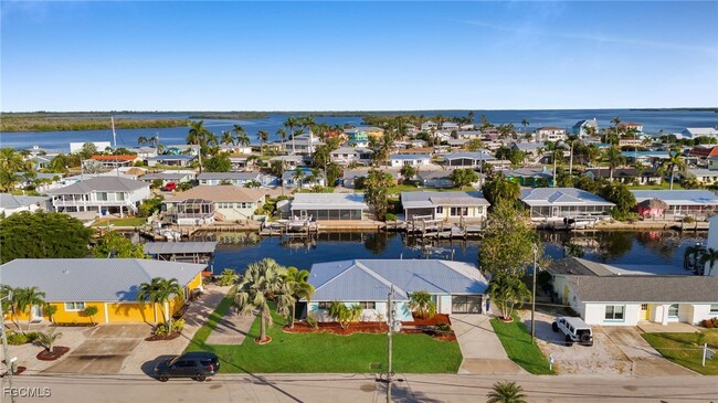 Building Photo - 2758 Bruce St