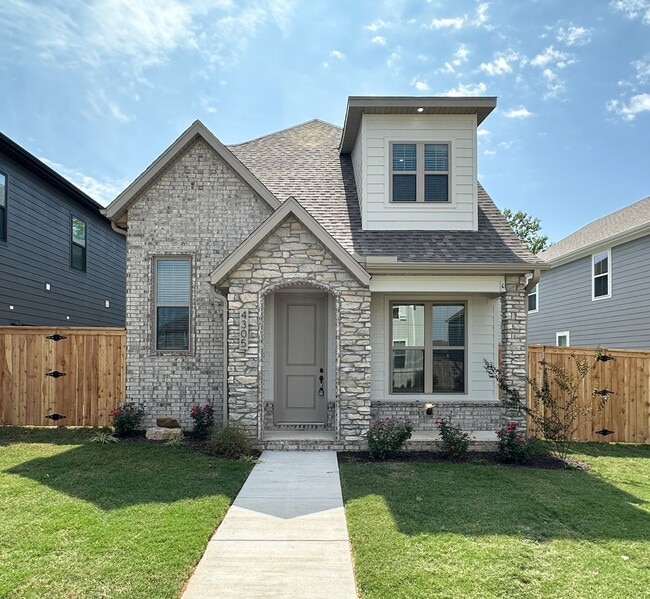 Building Photo - 4305 W Bronco Dr Rental