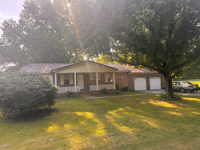 Building Photo - HOME FOR RENT IN ARAB!