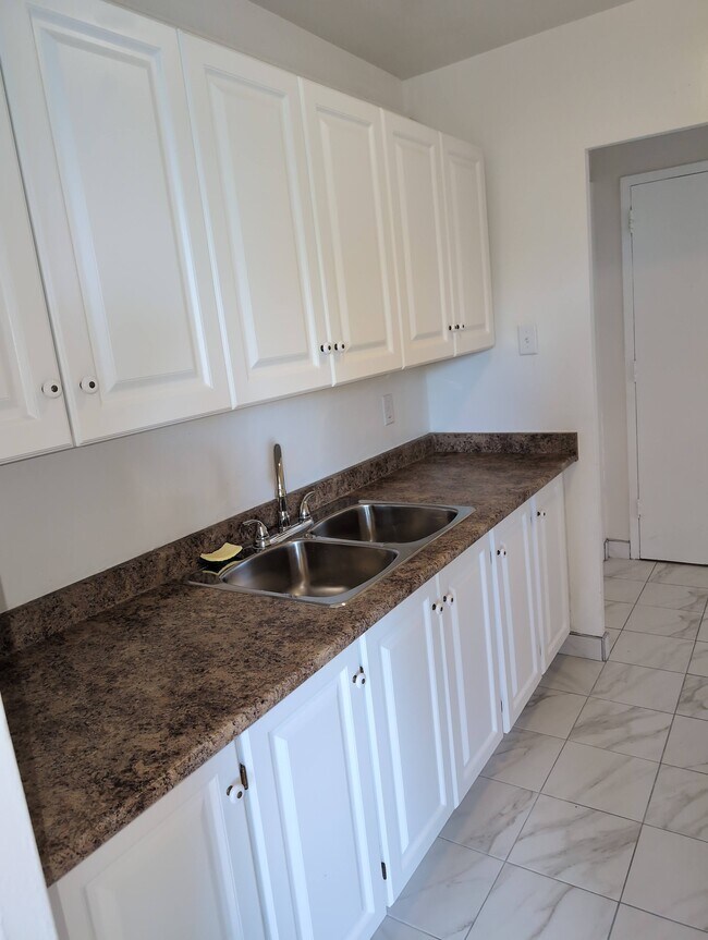 Photo - 2395 Homelands Dr