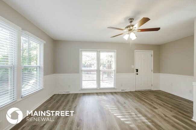 Photo - 1101 Sharon Dr