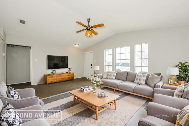 1937 Red Cloud Dr