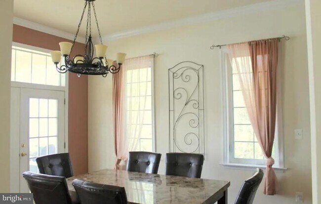 Photo - 1355 N Independence Dr